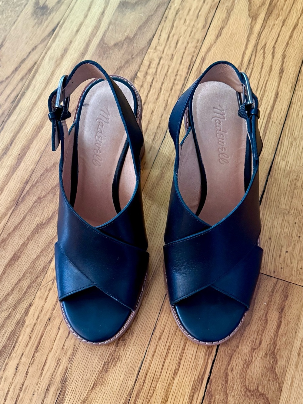 Madewell Ruthie black leather crisscross sandal